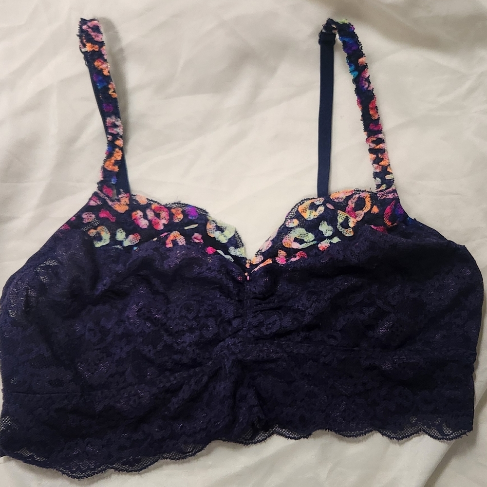 Victoria's Secret PINK Bralette. Size M - Picture 1 of 6